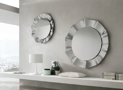 Specchio Osiride con cornice in vetro curvato di Target Point