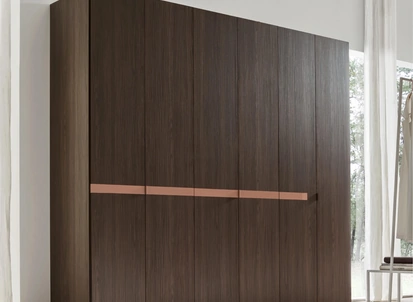 Armadio con anta battente Wrap di Maronese