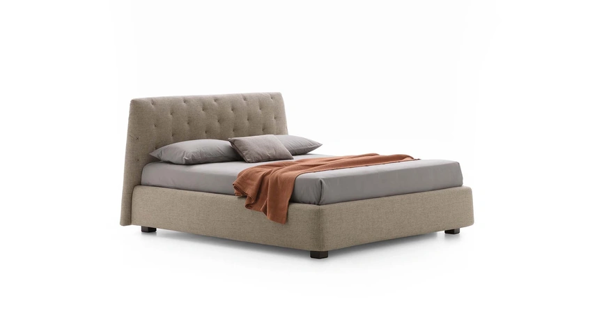 Letto matrimoniale con testiera Atrium di Le Comfort