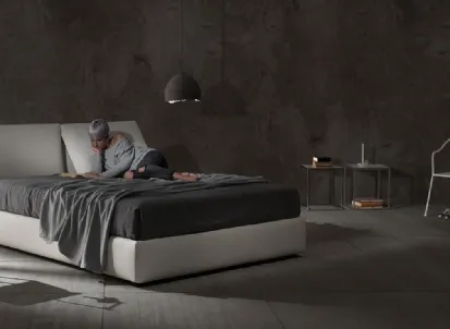 Letto in ecopelle con box contenitore e testiera relax Zoe Tre Ring 28 di Excò