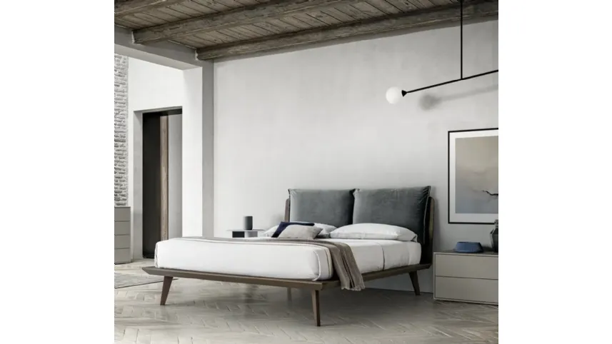 Letto impiallacciato con testiera Talak di SantaLucia