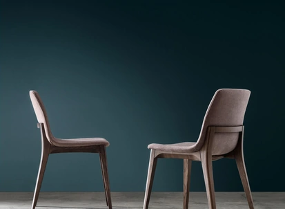 Sedia Opera in tessuto e frassino di Maronese