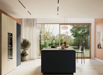 Cucina Moderna con isola Altea Composizione 03 in vetro nero opaco di Prima Cucine