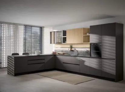 Cucina Moderna con penisola Zoe Composizione 02 in pet e melaminico rovere di Prima Cucine